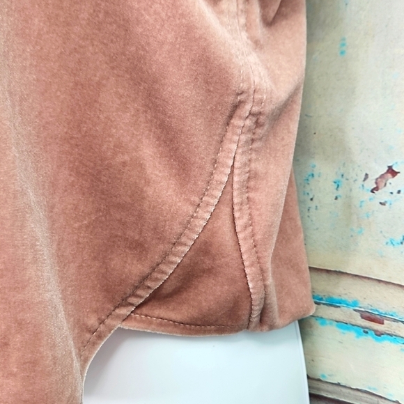 Madewell Velvet Butterfly Top in Wisteria - Picture 3 of 8